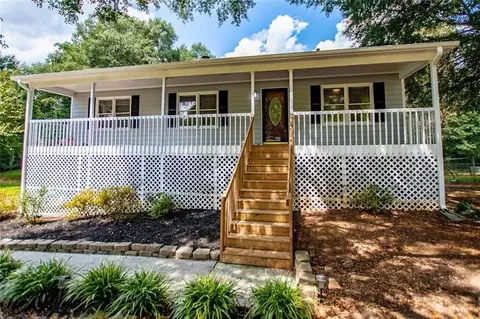 58 Riverchase Dr, Villa Rica, GA 30180
