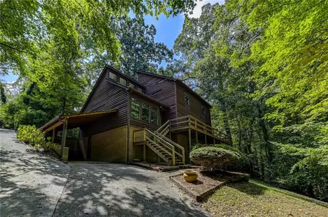 3320 Sleepy Ln SE, Smyrna, GA 30080