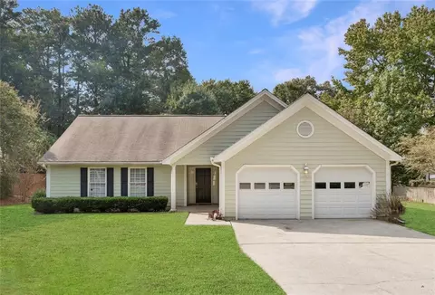 2185 Valley Wood Dr, Lawrenceville, GA 30044