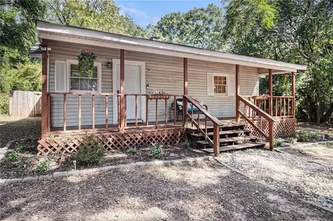 251 Lang St, Griffin, GA 30223