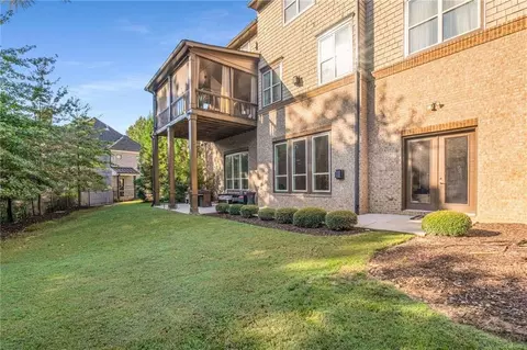 Exterior - 580 Grimsby Ct, Suwanee, GA 30024 photo 9 of 13