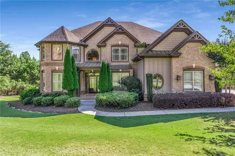 Exterior - 580 Grimsby Ct, Suwanee, GA 30024 photo 8 of 13
