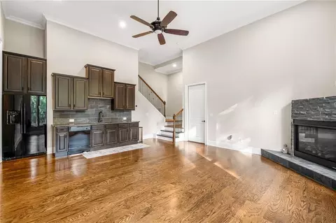 Living - 580 Grimsby Ct, Suwanee, GA 30024 photo 3 of 4