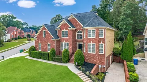 4353 Kenion Forest Dr, Lilburn, GA 30047