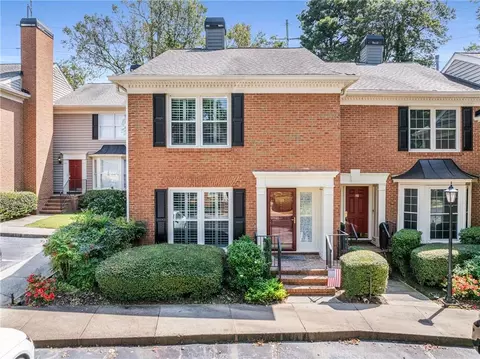 109 Mount Vernon Cir, Sandy Springs, GA 30338