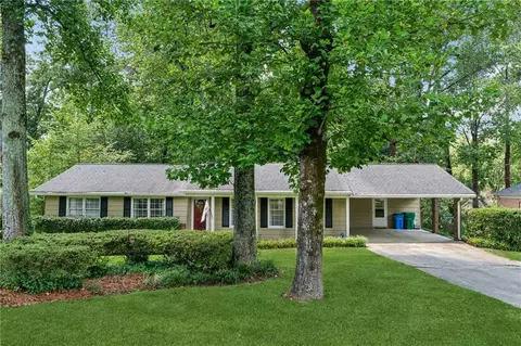 461 Little John Dr NW, Lilburn, GA 30047