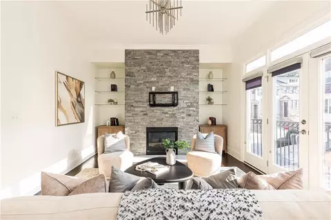 2160 Prestwick Ct, Atlanta, GA 30319