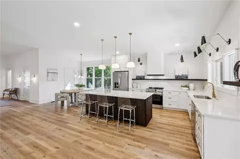 2387 Cranbrooke Dr, Decatur, GA 30032