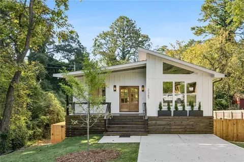 2387 Cranbrooke Dr, Decatur, GA 30032