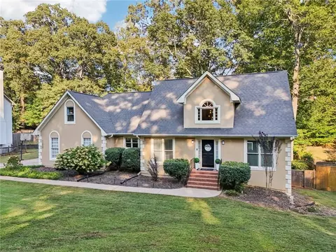 11900 N Hickory Trce, Alpharetta, GA 30004