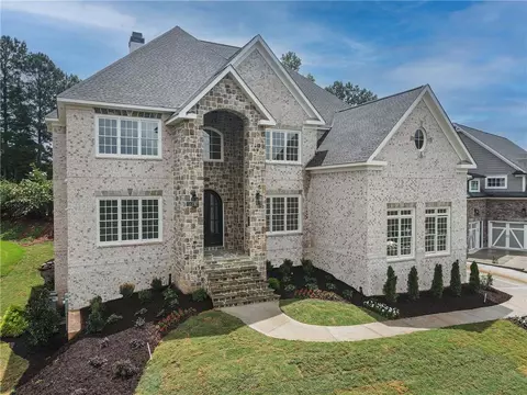 5694 Brendlynn Dr, Suwanee, GA 30024