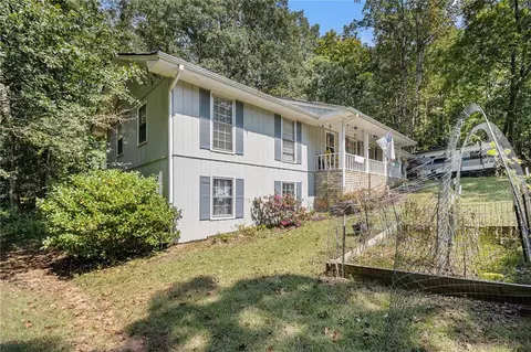 125 Kay Cir, Covington, GA 30014 photo 4