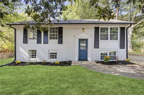 6657 Baldwin Ct, Riverdale, GA 30274