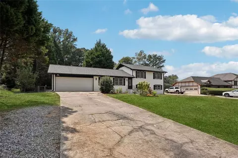 217 Sandra Dr NW, Lilburn, GA 30047