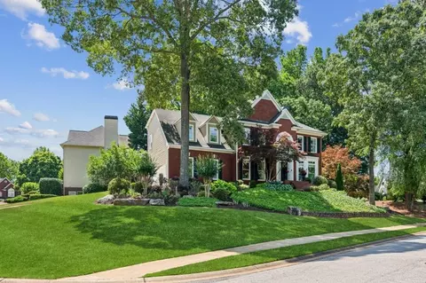 750 Highview Ct, Woodstock, GA 30189