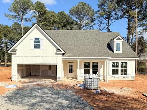 72 Westlyn Ln, Winder, GA 30680