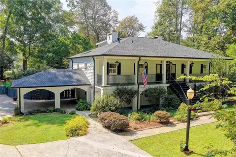 1785 Riverside Rd, Roswell, GA 30076