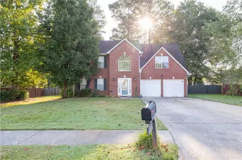 104 Silvergrass Dr, Dallas, GA 30157