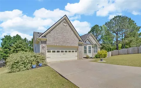 2800 Araglin Dr, Dacula, GA 30019 photo 2