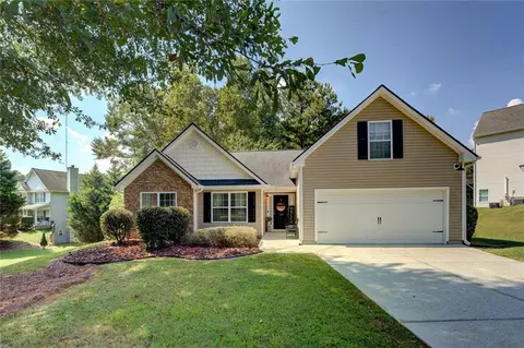 704 Newnham Walk, Bethlehem, GA 30620