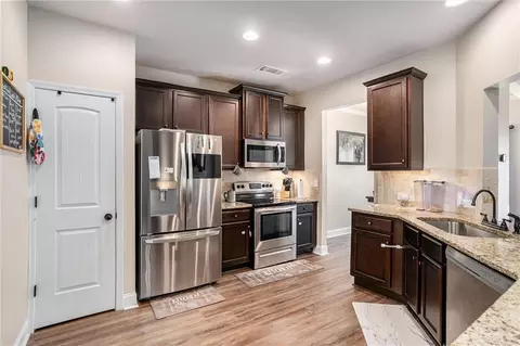 Kitchen - 2275 Church St, Hampton, GA 30228 photo 1 of 2