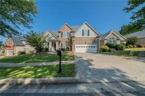740 Rock Elm Dr, Auburn, GA 30011