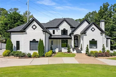 4505 Bastion Dr, Roswell, GA 30075