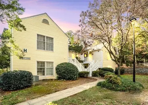 916 Cannon Gate Xing, Marietta, GA 30064