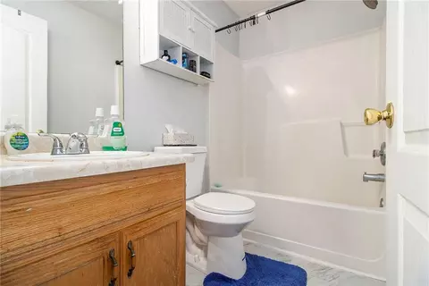 Bath - 2995 Fields Dr, Lithonia, GA 30038 photo 1 of 2