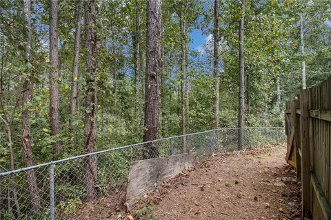 Exterior - 2995 Fields Dr, Lithonia, GA 30038 photo 5 of 11