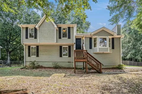 39 Lazy Water Dr, Cartersville, GA 30120