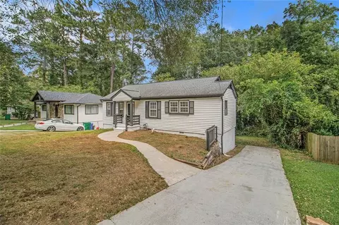 1884 Meadow Ln, Decatur, GA 30032