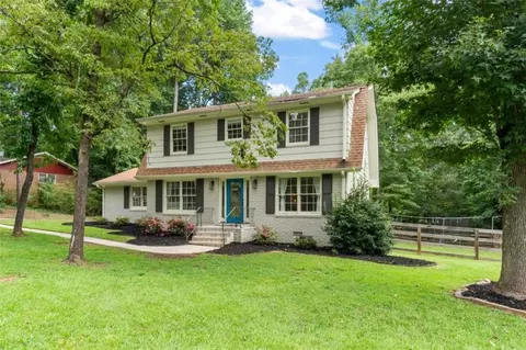 4485 Forest Green Dr, Sugar Hill, GA 30518