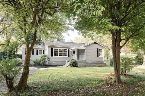 31 Craig St, Toccoa, GA 30577