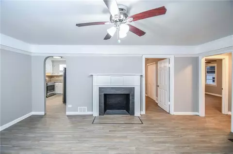 Living - 31 Craig St, Toccoa, GA 30577 photo 1 of 4