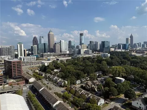 270 17th St NW #2207, Atlanta, GA 30363