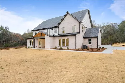 Exterior - 3287 Hall Rd, Dacula, GA 30019 photo 11 of 15