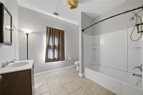 Bath - 491 Hyde Rd, Jasper, GA 30143 photo 8 of 8