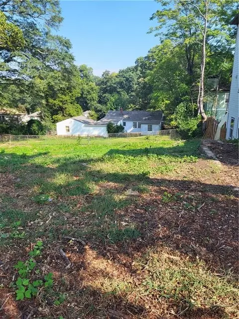 1043 Westmoor Dr NW, Atlanta, GA 30314