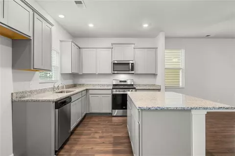 12079 Conrad Cir, Hampton, GA 30228 photo 6