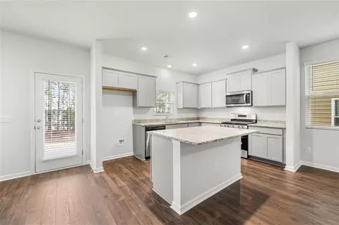 12079 Conrad Cir, Hampton, GA 30228 photo 5