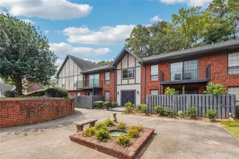 6851 Roswell Rd #A-3, Sandy Springs, GA 30328