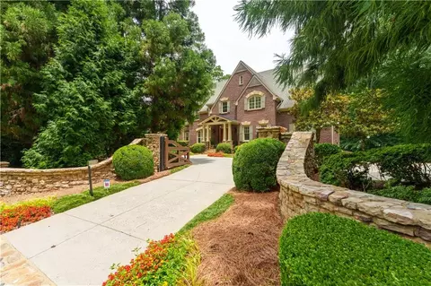 5001 Powers Ferry Rd, Atlanta, GA 30327