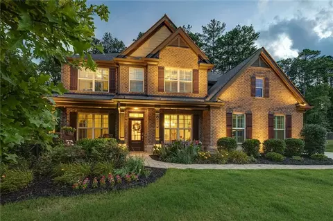 454 Silver Brook Dr, Woodstock, GA 30188