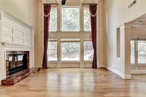 Living - 3088 Willowstone Dr, Duluth, GA 30096 photo 17 of 20