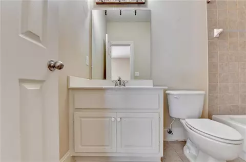 Bath - 3088 Willowstone Dr, Duluth, GA 30096 photo 2 of 10