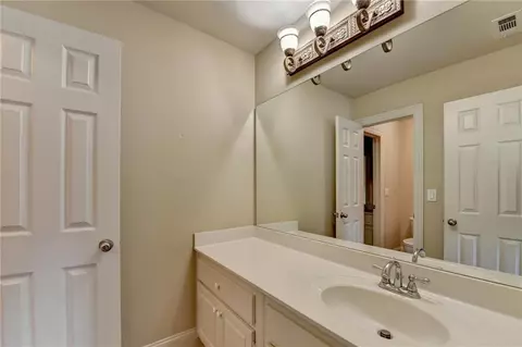 Bath - 3088 Willowstone Dr, Duluth, GA 30096 photo 10 of 10