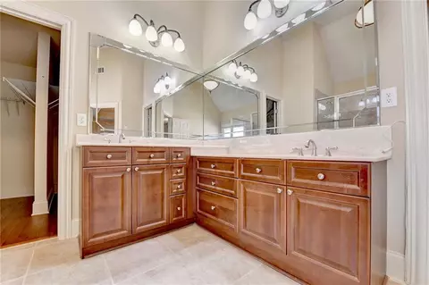 Bath - 3088 Willowstone Dr, Duluth, GA 30096 photo 6 of 10
