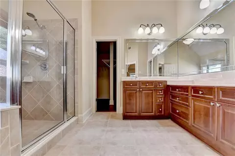 Bath - 3088 Willowstone Dr, Duluth, GA 30096 photo 7 of 10