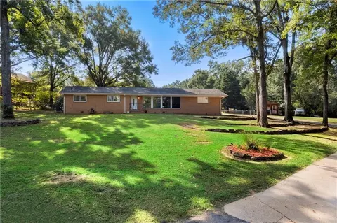 3 Page Dr NE, Rome, GA 30161